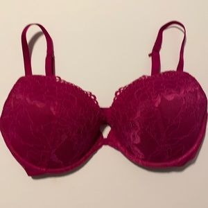 🐙 3 for $20 🐙- Obsession plunge bra in fuchsia pink